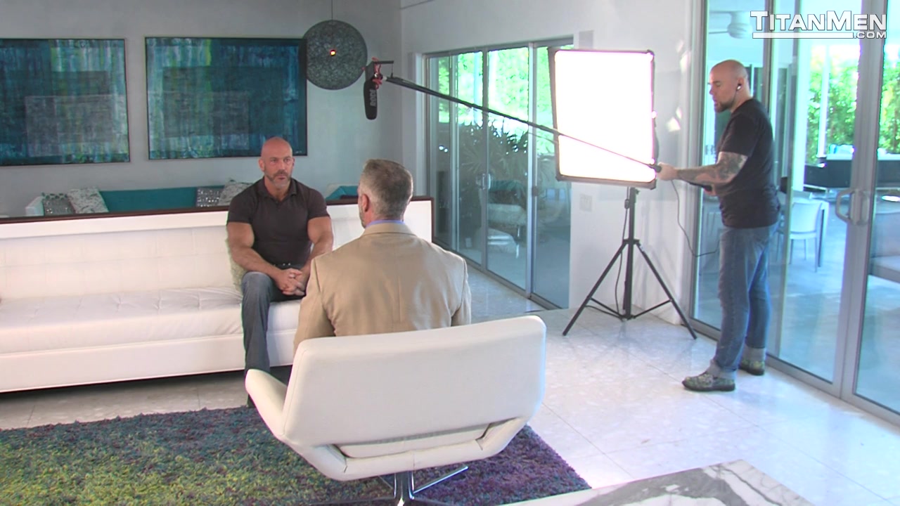 OUT! - Dallas Steele & Jesse Jackman - YesGay.xyz