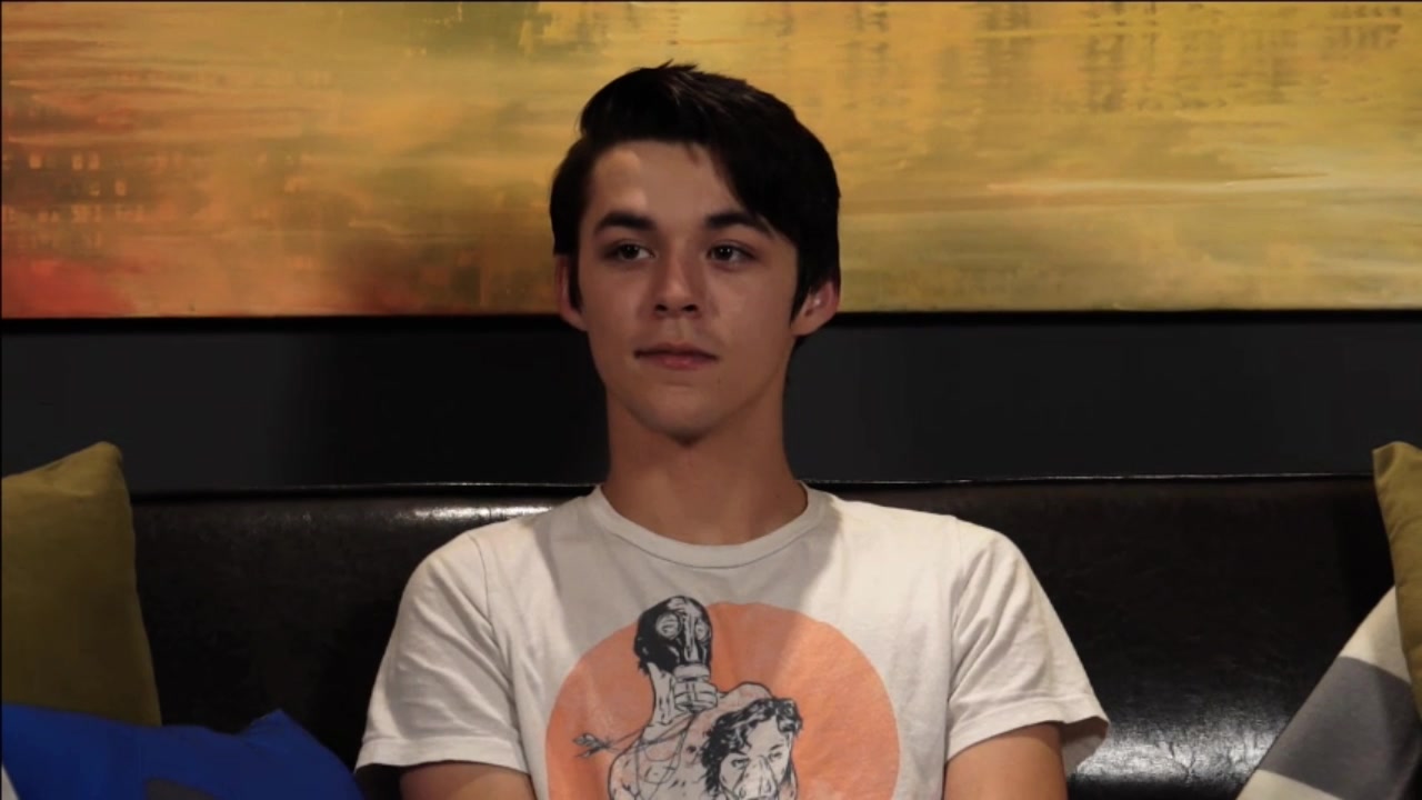 Matthew Keading - YesGay.xyz