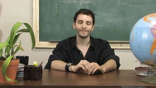 Young Gay Pornstar Chatting - Wade Warren