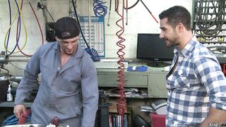 Body Shop - Dean Monroe, Phenix Saint