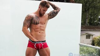 Back Phil Athletic Hunk with Philippe S