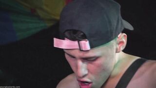 Sandwich Fuckers Share Their Loads