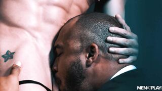 Stripper (Jason Vario, Skyy Knox)