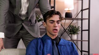 Valedicktorian (Roman Todd, Nick Floyd)